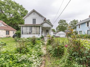 910 Clark St, Lansing, MI 48906