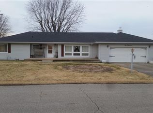 100 N A St, Elwood, IN 46036