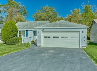 79 Tall Tree Dr, Penfield, NY 14526