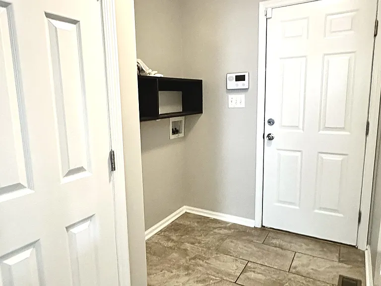 4425 Scenic Pines Dr — Photo 9