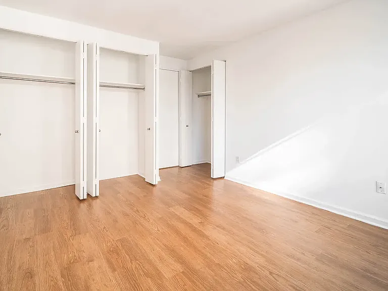 300 E 39th St #15C — Photo 44