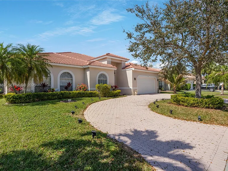 5354 NW 57th Way — Photo 3