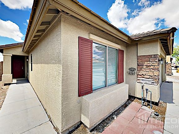 2nd image of 38620 N La Grange Ln