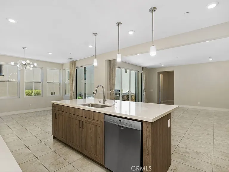 6795 Solterra Vista Pkwy — Photo 24