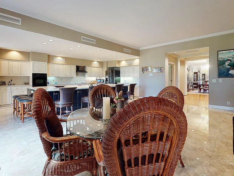 7987 Hollyridge Rd — Photo 19