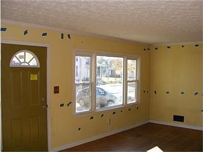 2nd image of 101 E Worley Ave