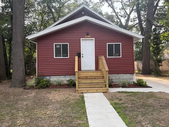 2413 Howden St, Muskegon Heights, MI 49444