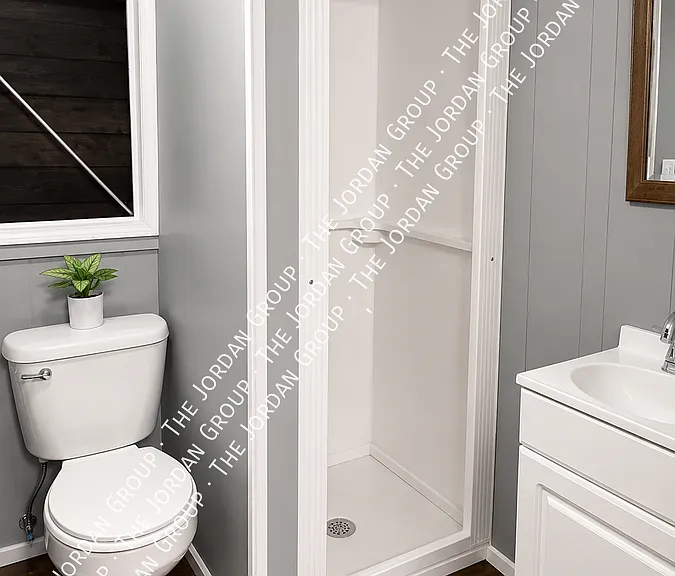 211 N College St — Photo 6