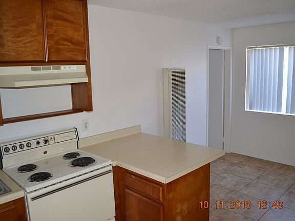 4th image of 4086 Swift Ave