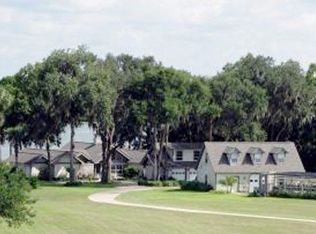 11899 SE Sunset Harbor Rd, Weirsdale, FL 32195