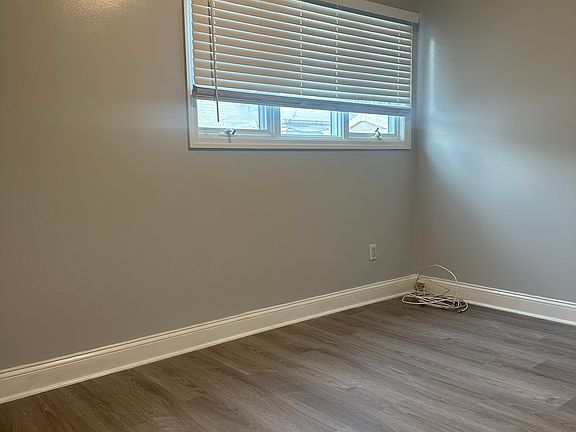 5th image of 63 Reading Ave Floor 1