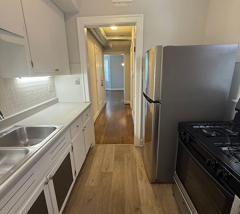 1st image of 215-19 W Quincy St #2-219