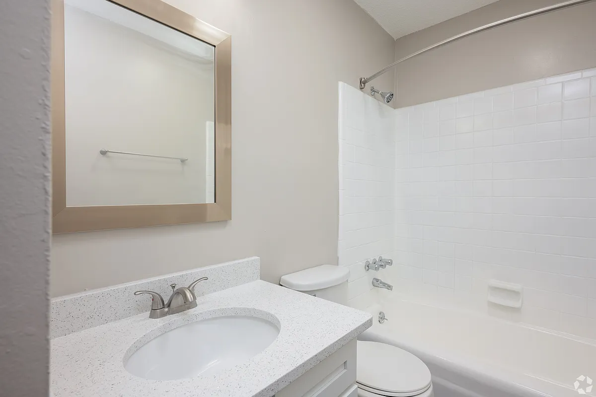 Building Photo - Cedar Trace Apartment Homes