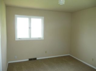 3040 Old Stage Rd, Stoughton, WI 53589