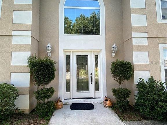 3rd image of 2405 Hatton Chase Ln