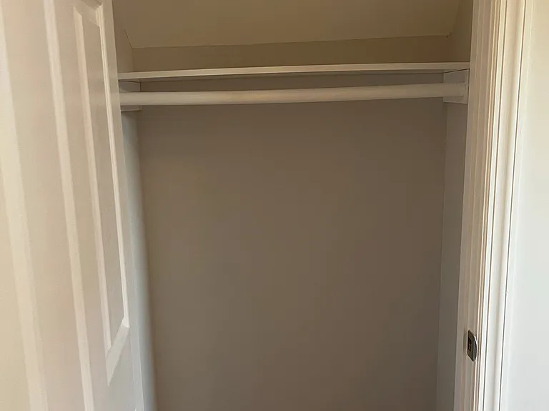 905 Grand Ave #4 — Photo 17