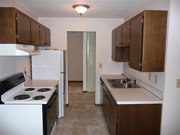 3rd image of 655 Highway 36 W APT 102