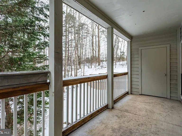 3918 Penderview Dr — Photo 23
