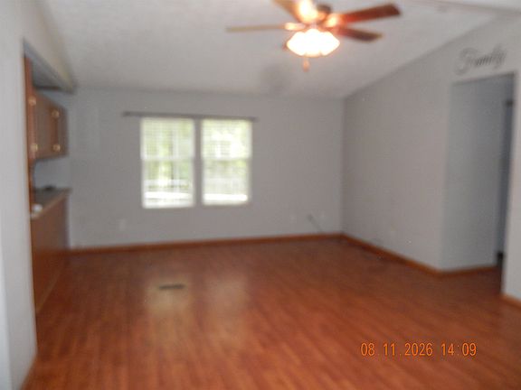3rd image of 775 Riverbend Dr