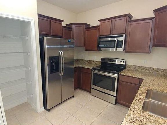 5th image of 11855 Greengate Dr