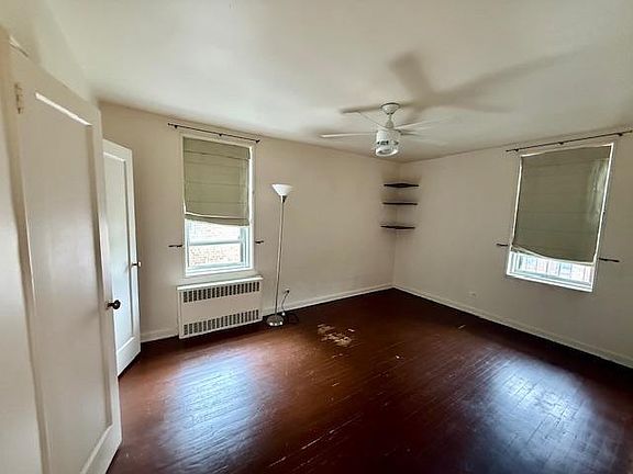 4th image of 2211 Bragg St APT 6E