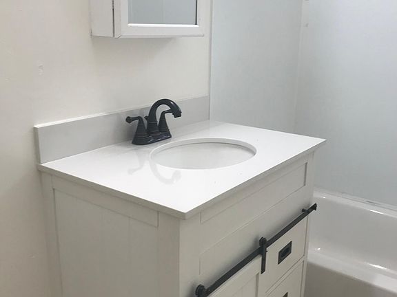 5th image of 315 Lincoln Ave Unit B