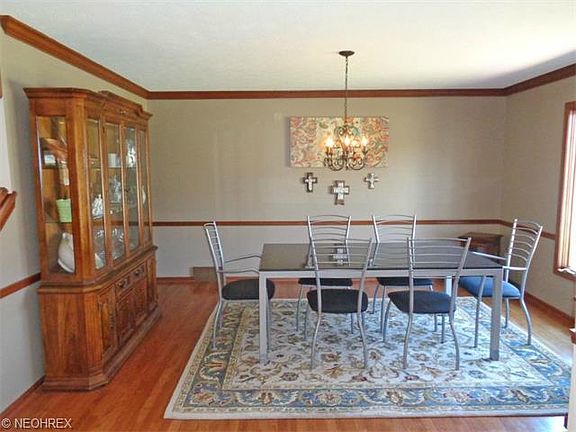 3rd image of 2940 Canterbury Ct