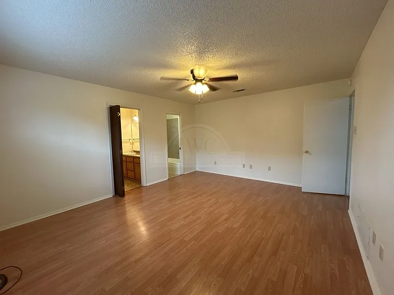 3422 Chisholm Trl — Photo 19