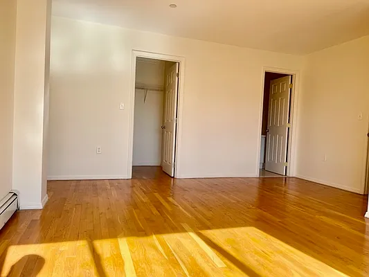 Rented by Oxford Property Group | media 12