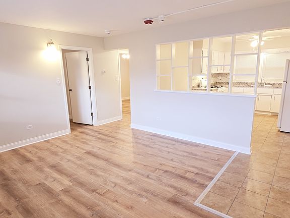 5th image of 4848 W 83rd St APT C