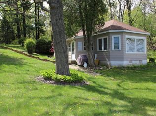 W5282 Aweogon Trl, Elkhorn, WI 53121