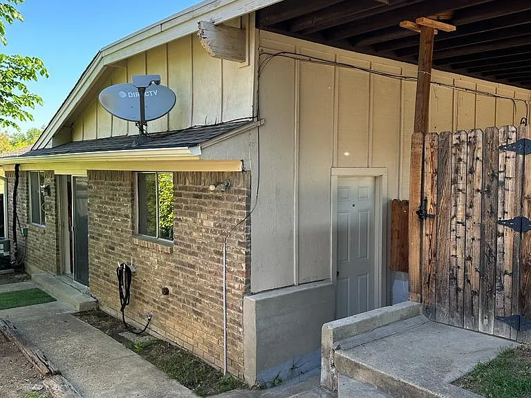 2818 Golfing Green Dr — Photo 22
