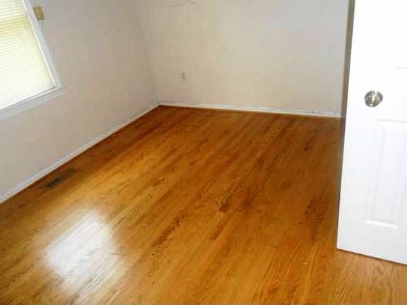 4th image of 8333 Morningside Dr