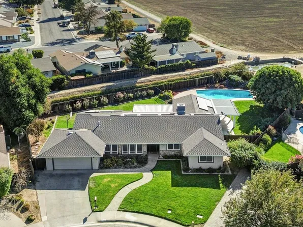 1765 Woodside Dr, Woodland, CA 95695
