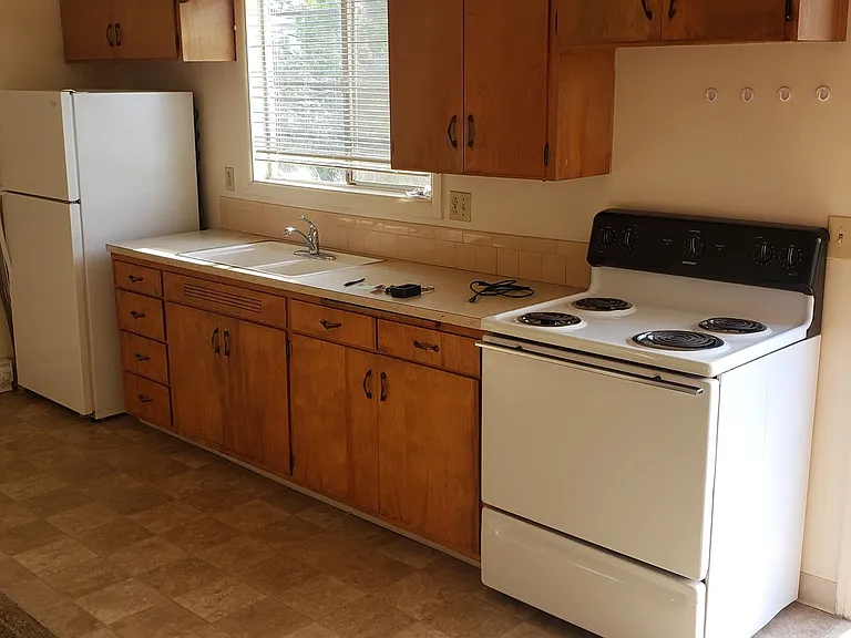 24214t — Photo 3