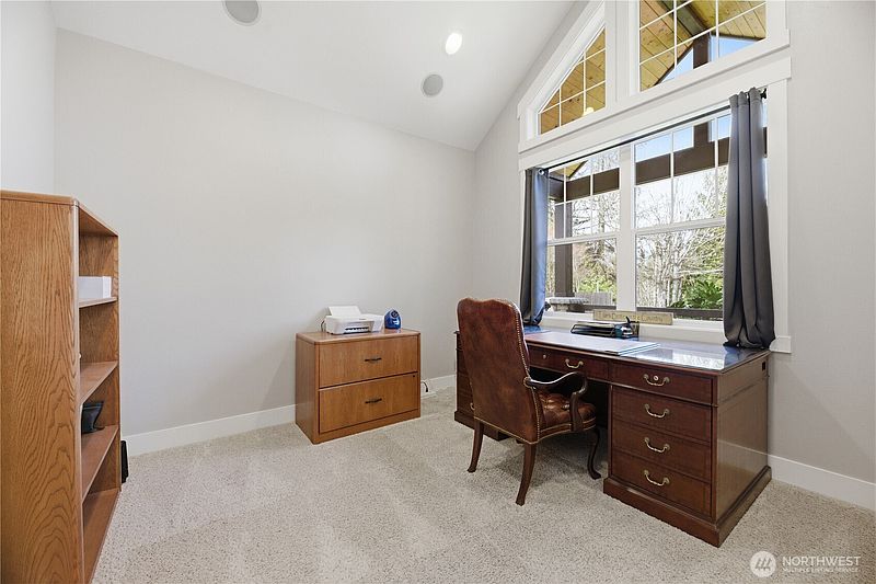 5th image of 26002 152nd Street E