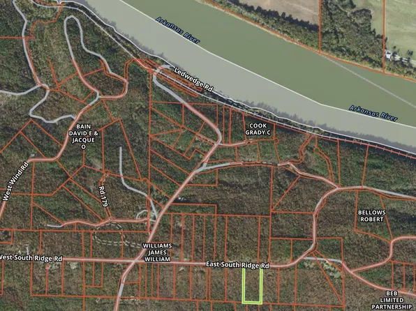 306 E Southridge Rd, Bigelow, AR 72016