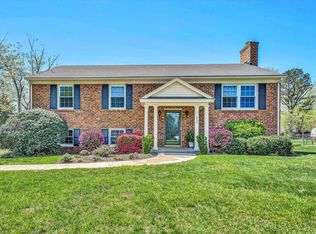 212 Maple Hills Dr, Lynchburg, VA 24502