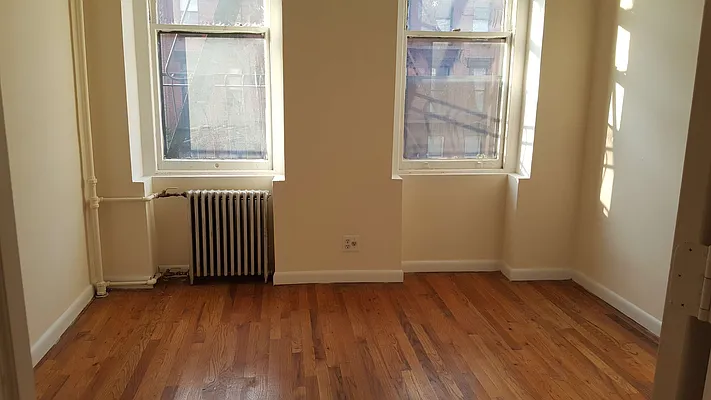 Rented by JMK Realty | media 10