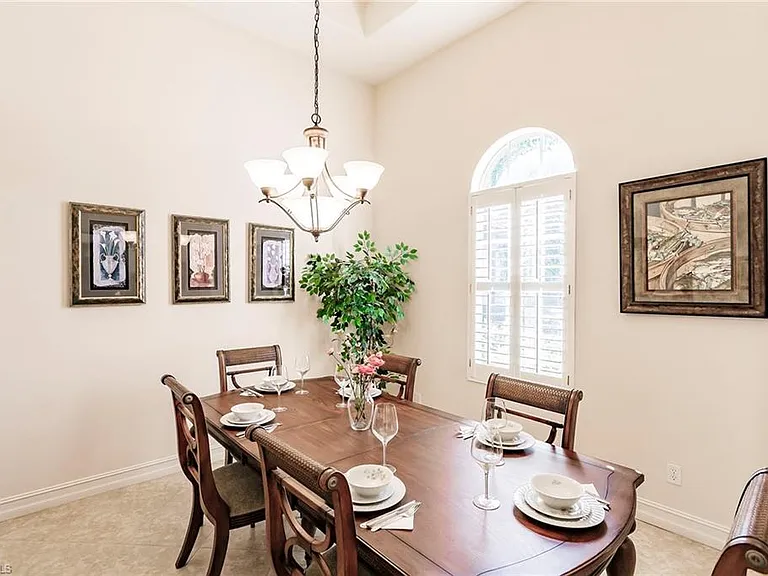 7684 Cottesmore Dr — Photo 8