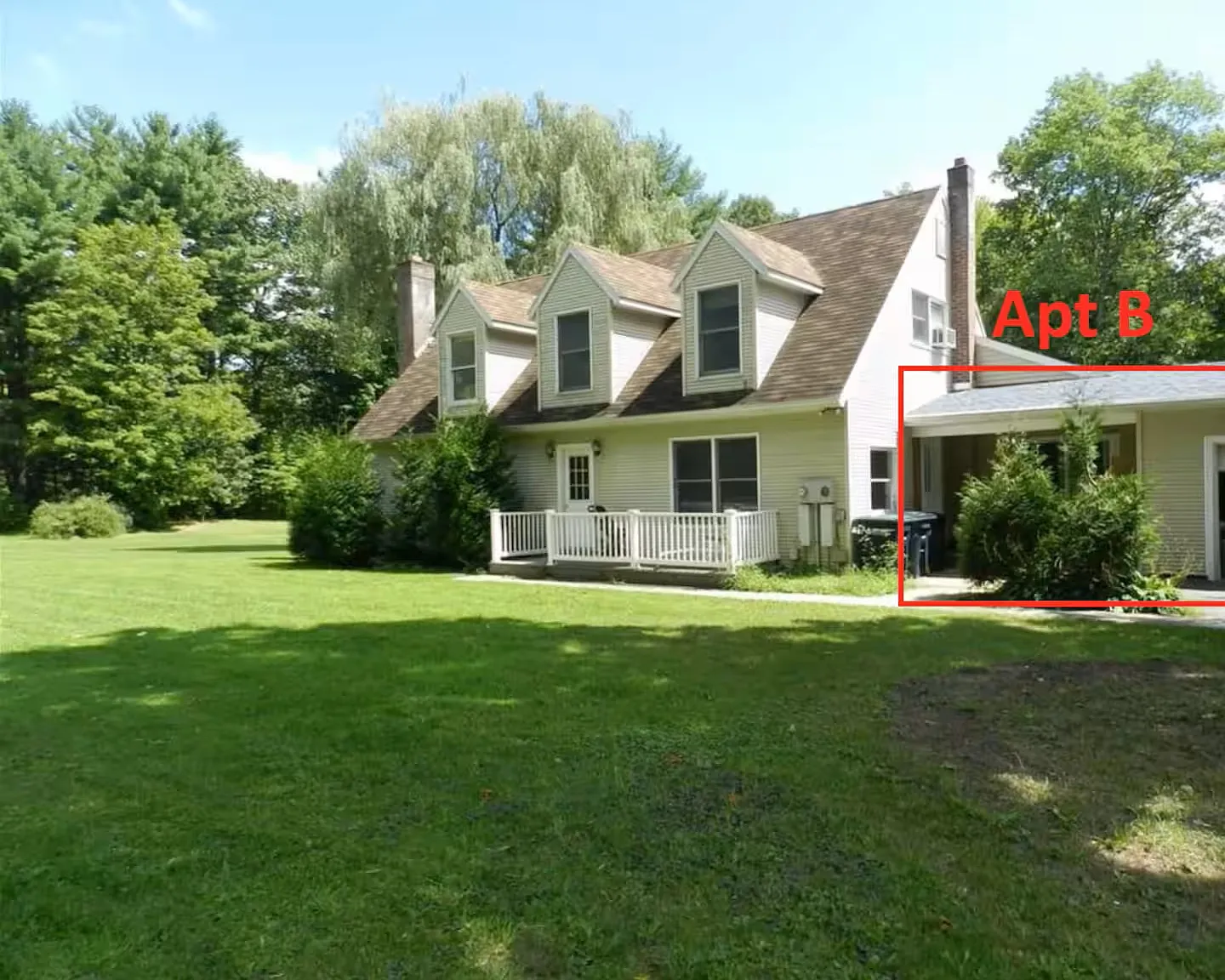 12 Locust Grove Road — Photo 1