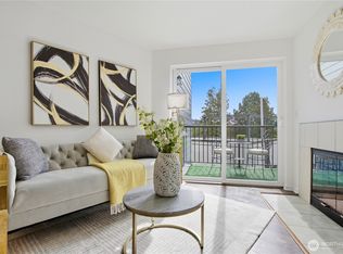 3045 20th Ave W APT 403, Seattle, WA