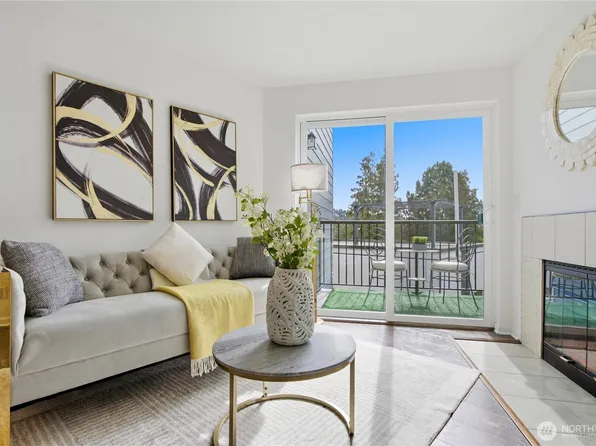 3045 20th Avenue W #403, Seattle, WA 98199