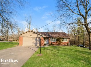 913 Lakeshore Dr, Cincinnati, OH 45231