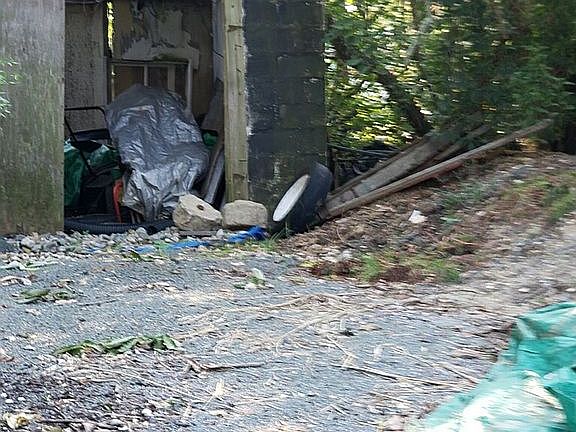 4th image of 56 Holly Ct E