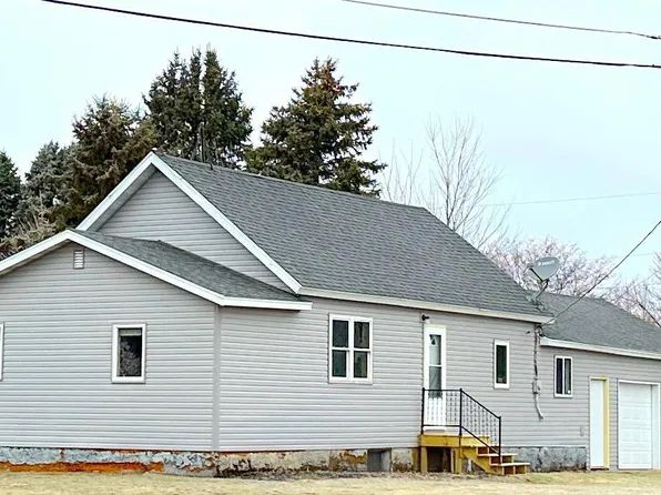 202 Main St N, Waldorf, MN 56091