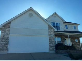 330 Villa Duschene Dr, Warrenton, MO 63383