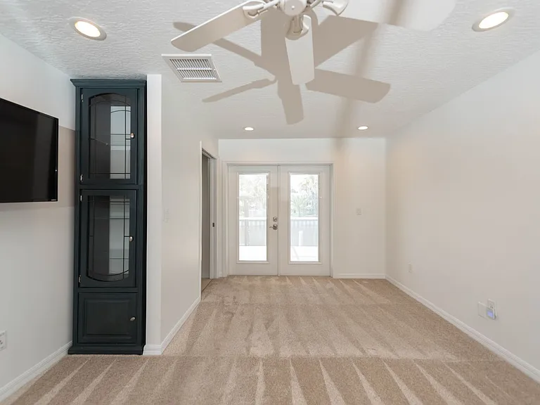 444 Finch Dr — Photo 53