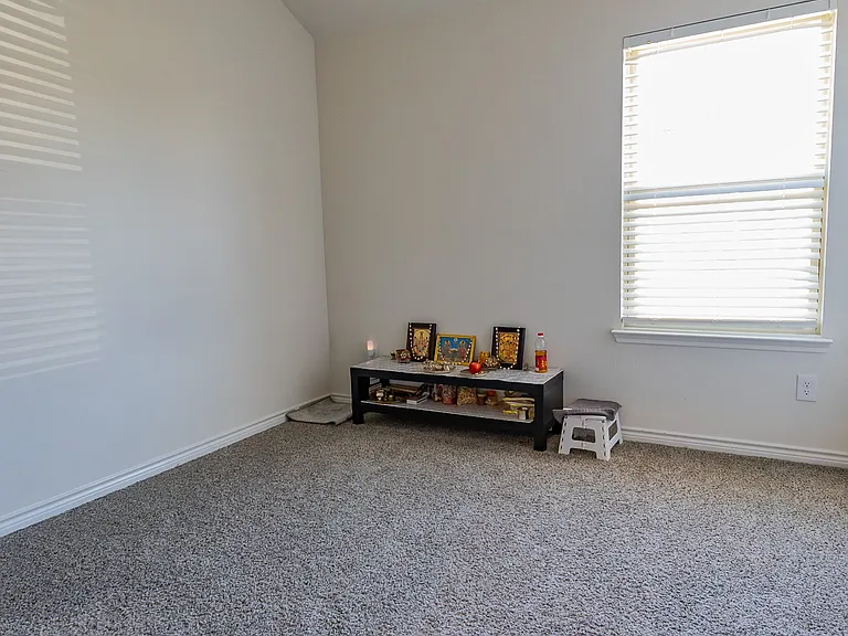 6321 Wales St — Photo 73