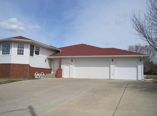 1038 Turnpike Ave, Bismarck, ND 58501